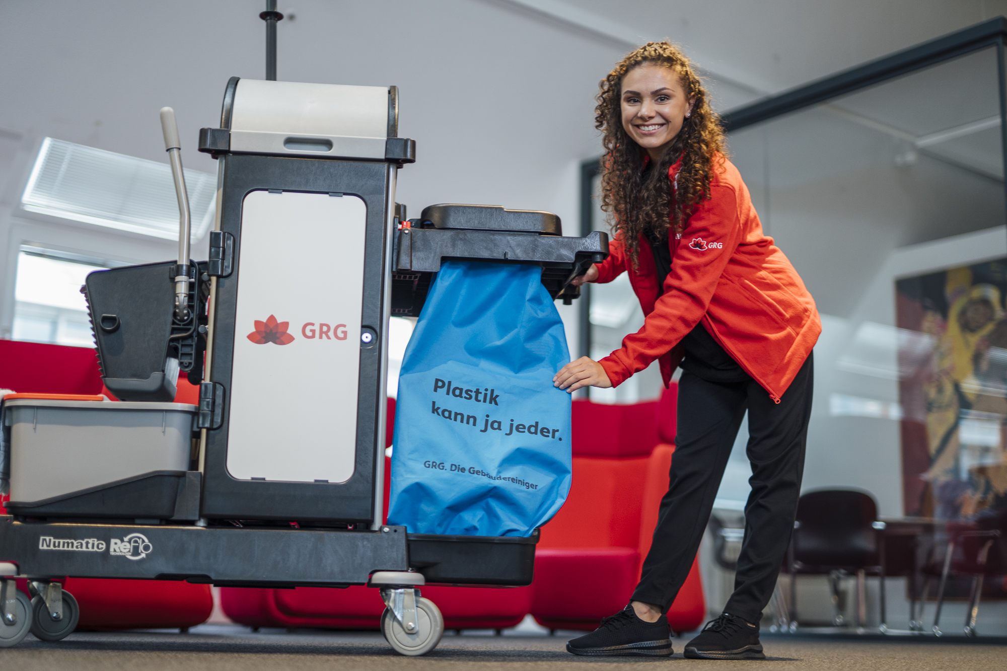 GRG Services Hamburg - Professionelle Gebäudereinigung
